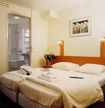 **  Amsterdam Hostel Uptown Hollanda